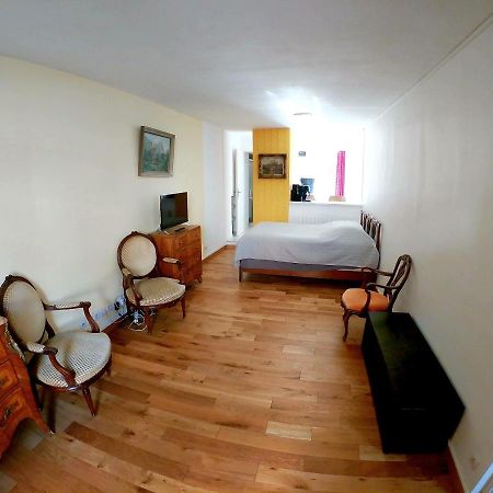 Appartement En Plein Coeur De Milly-La-Foret Exteriör bild