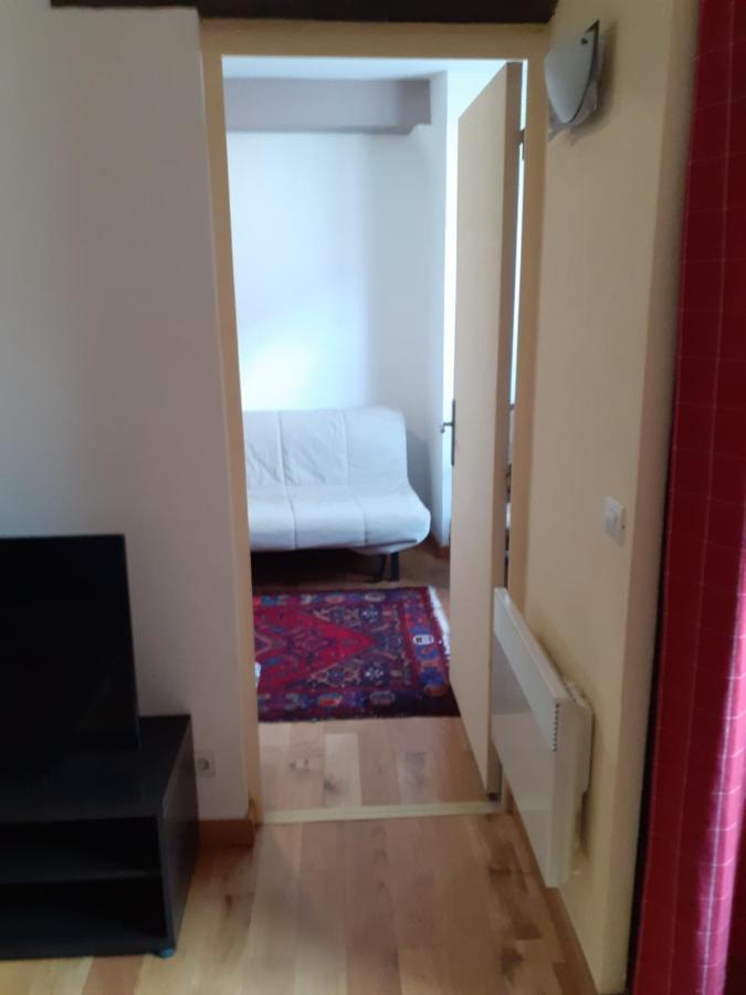 Appartement En Plein Coeur De Milly-La-Foret Exteriör bild