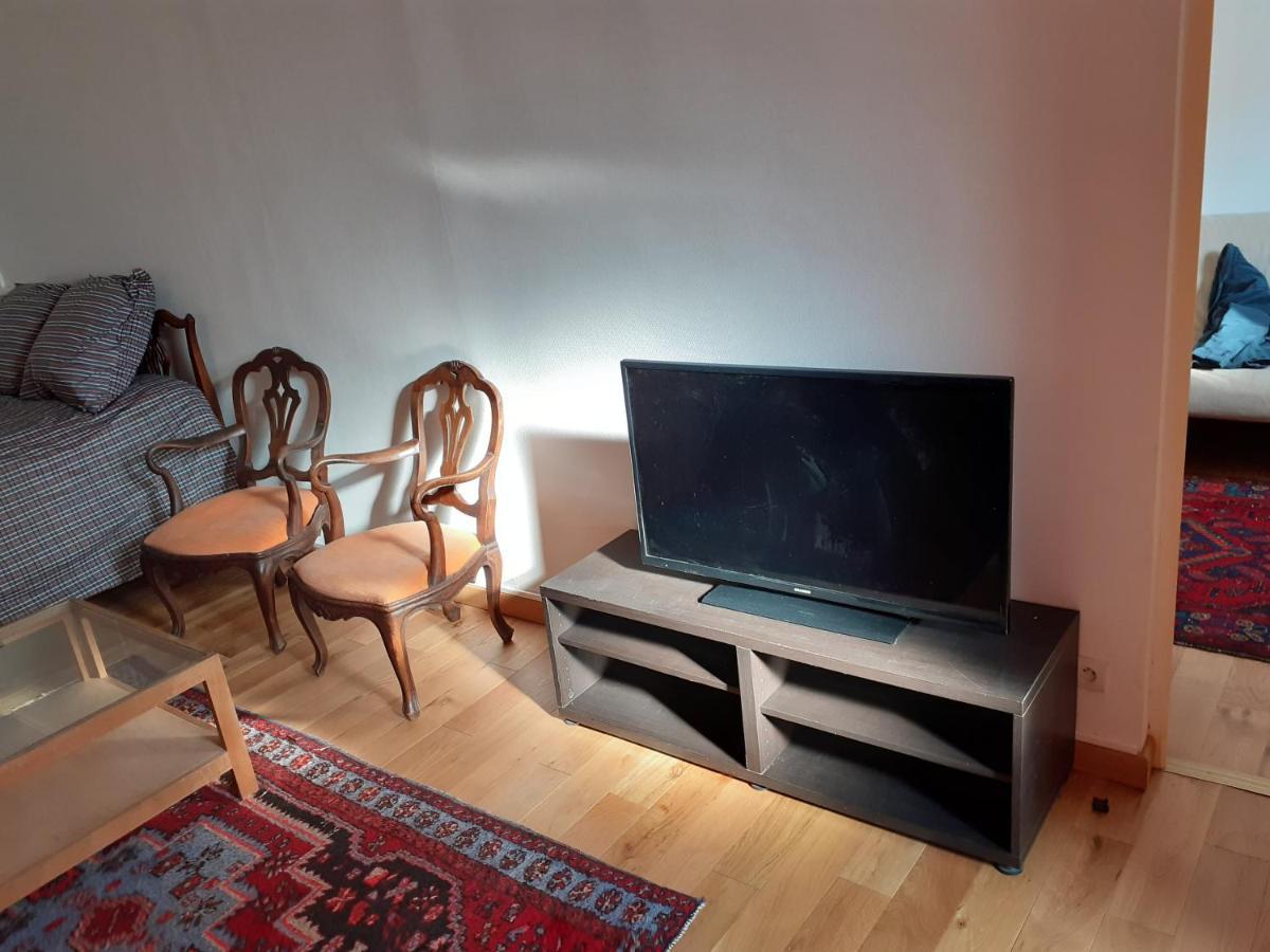 Appartement En Plein Coeur De Milly-La-Foret Exteriör bild