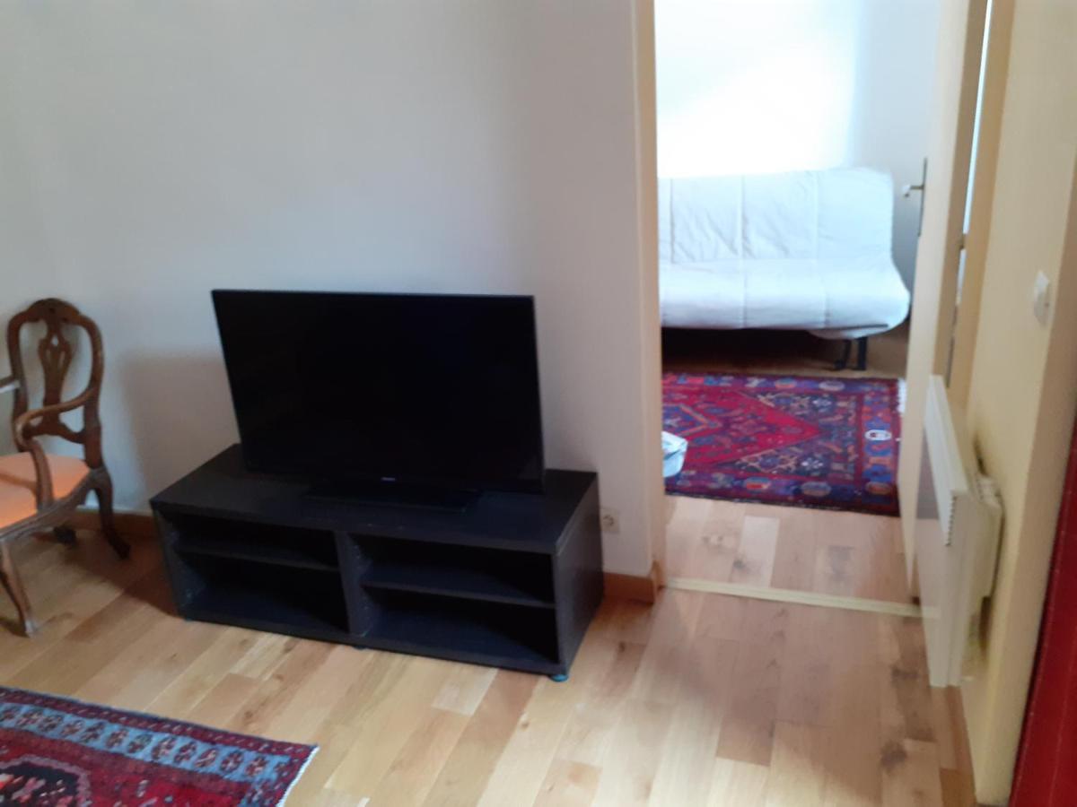 Appartement En Plein Coeur De Milly-La-Foret Exteriör bild