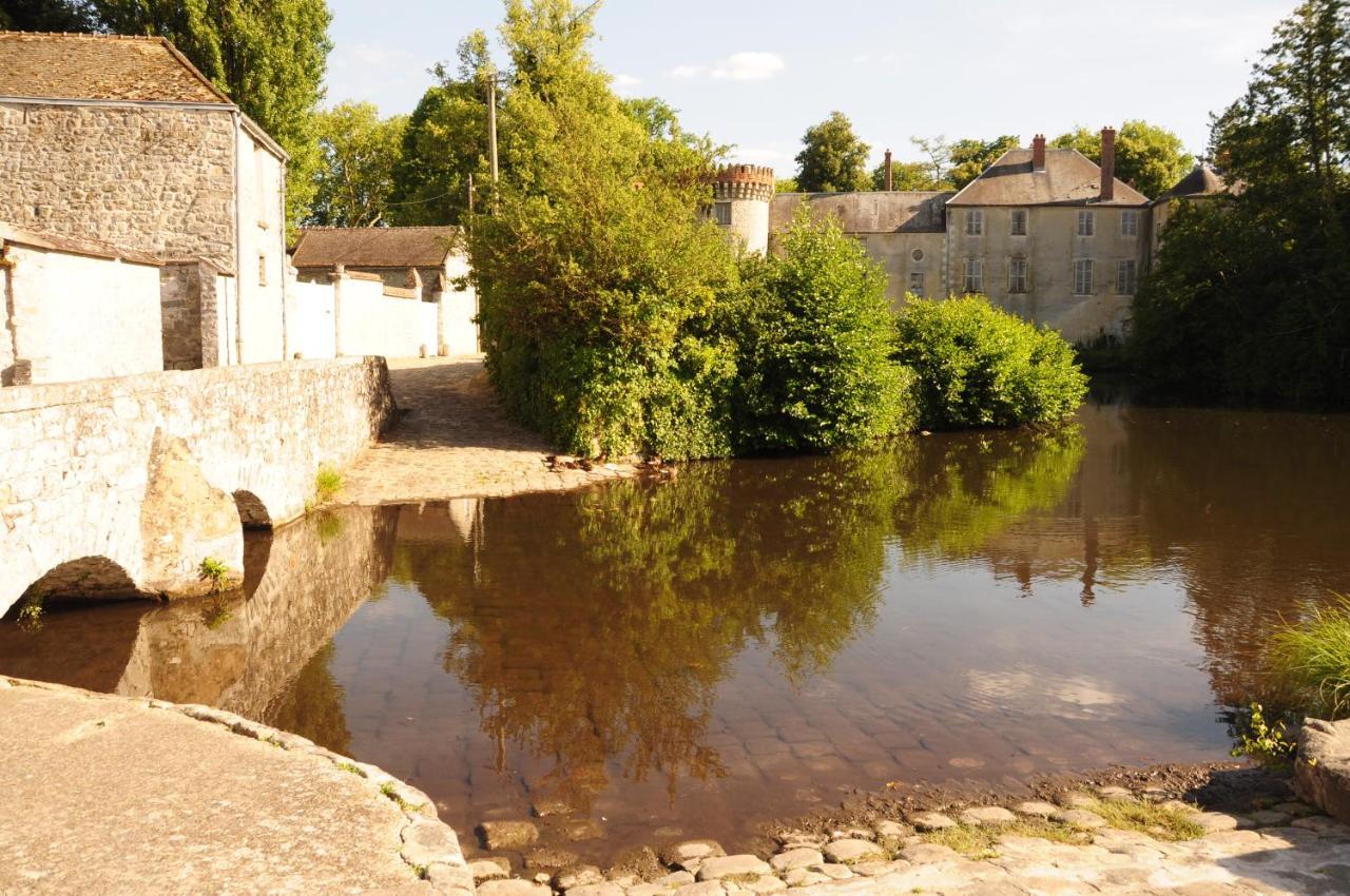 Appartement En Plein Coeur De Milly-La-Foret Exteriör bild